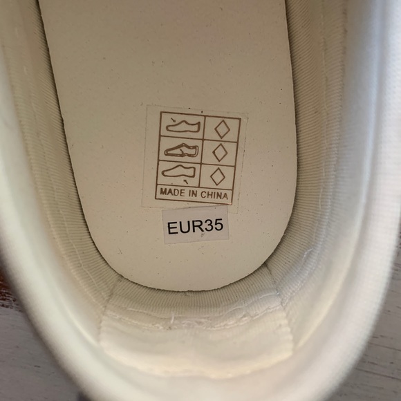 I ordered a size too small :( - Picture 2 of 7